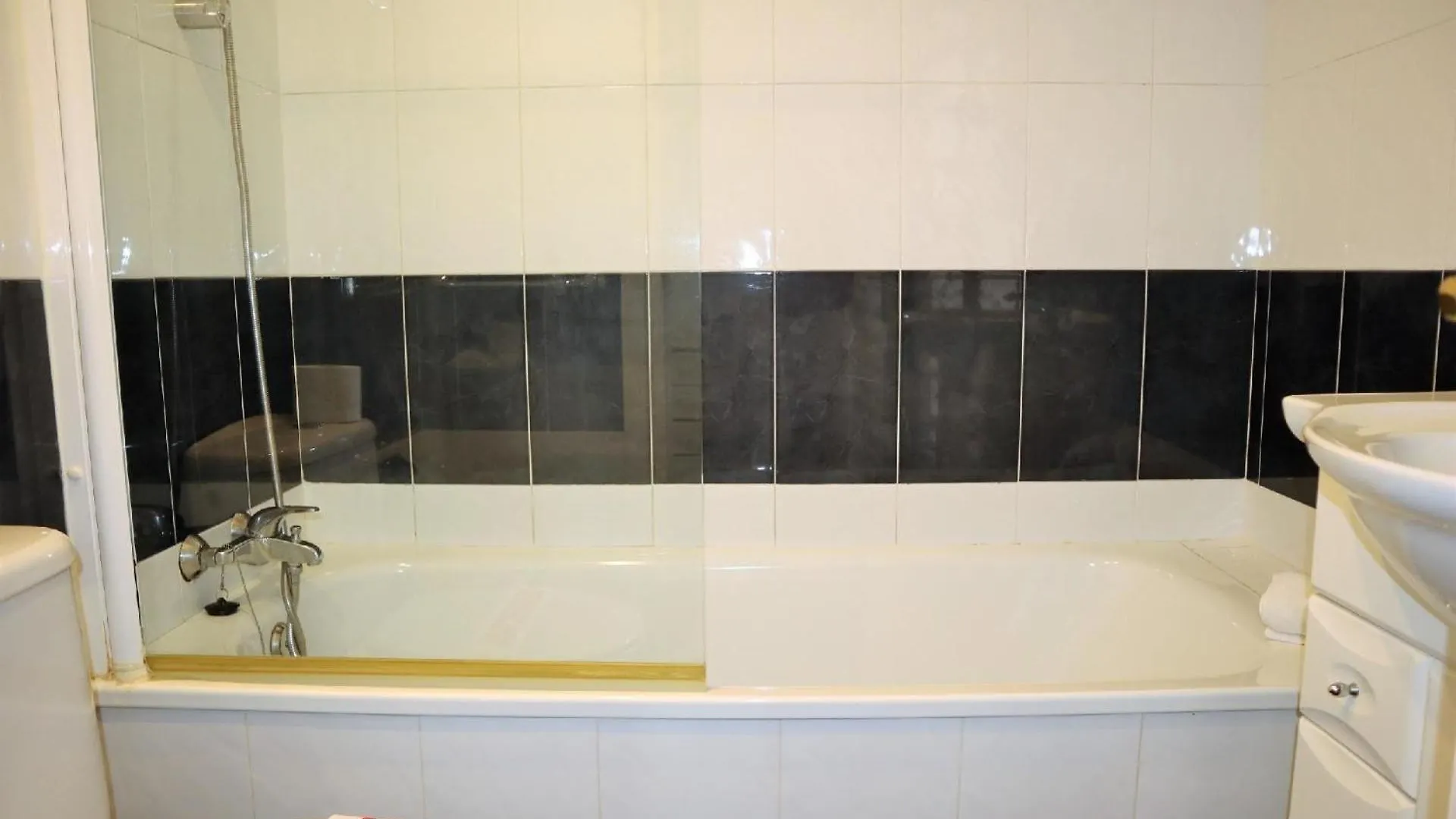 Ferienhaus Fuer 4 Personen Ca 80 Qm In Nerja, Andalusien Costa Del Sol Casa de Férias